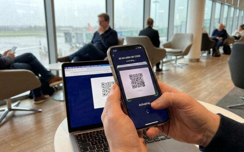 scopri come attivare la esim per il regno unito facilmente e rapidamente. guida passo dopo passo per utilizzare la esim durante i tuoi viaggi in uk.