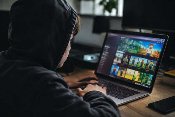 Schermata ingannevole di robux gratis truffa account usata per rubare profili Roblox